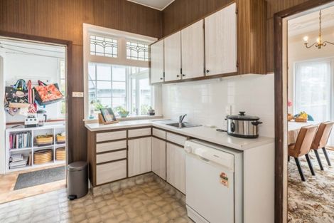 Photo of property in 17 Tamar Street, Island Bay, Wellington, 6023