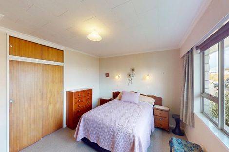 Photo of property in 1 Saint Annes Street, Levin, 5510
