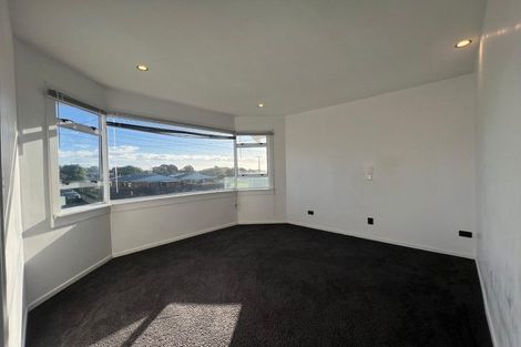 Photo of property in 11 Chilman Street, Strandon, New Plymouth, 4312
