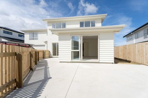 Photo of property in 7 Pine Hill Rise, Glenside, Wellington, 6037