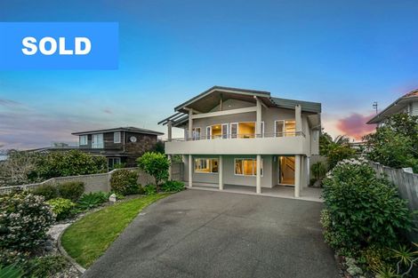 Photo of property in 2a Midway Avenue, Castor Bay, Auckland, 0620