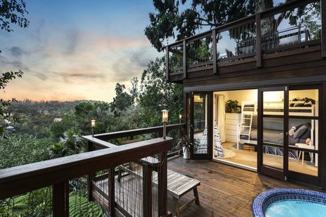 Photo of property in 18 Tainui Road, Titirangi, Auckland, 0604