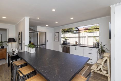 Photo of property in 1a Arawa Street, Raumati Beach, Paraparaumu, 5032