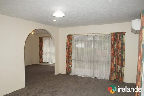 Photo of property in 32 Cowes Street, Avondale, Christchurch, 8061