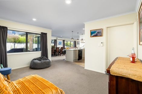 Photo of property in 17 Eric Batchelor Place, Waimate, 7924