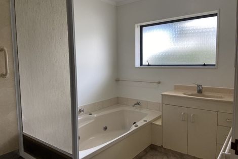 Photo of property in 163 Carrington Street, Lower Vogeltown, New Plymouth, 4310