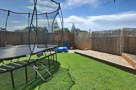 Photo of property in 18 Smeaton Road, Glenbrook, Waiuku, 2681