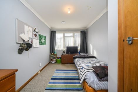 Photo of property in 2 Salford Place, Awapuni, Palmerston North, 4412