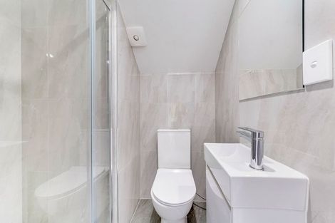 Photo of property in 60c Heybridge Street, Manurewa, Auckland, 2102