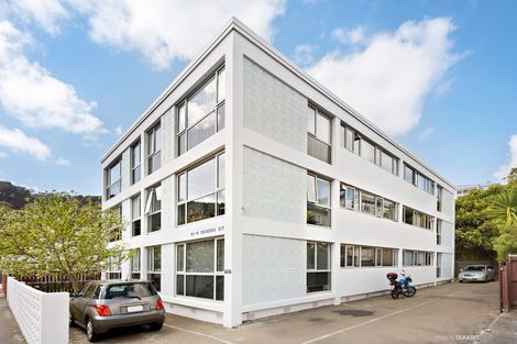 Photo of property in Victoria Court, 4u8 Queen Street, Mount Victoria, Wellington, 6011