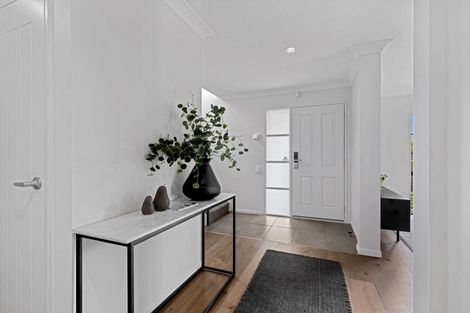 Photo of property in 38 Oakway Drive, Schnapper Rock, Auckland, 0632