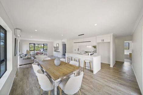 Photo of property in 34 Melgran Avenue, Papakura, 2110