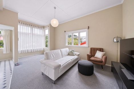 Photo of property in 39 Roy Street, Newtown, Wellington, 6021