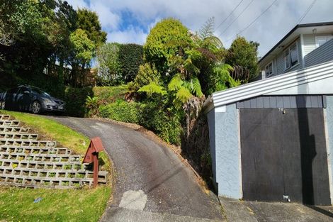 Photo of property in 10 Beaumont Crescent, Frankleigh Park, New Plymouth, 4310