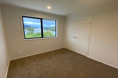 Photo of property in 6 Kaiwaru Place, Waikanae, 5036