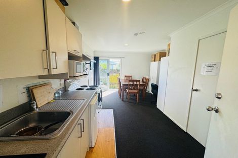 Photo of property in 2/54 May Street, Hamilton East, Hamilton, 3216