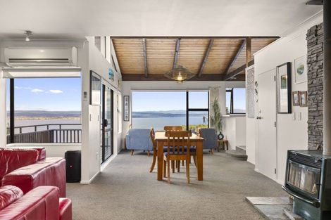 Photo of property in 80 Wakeman Road, Acacia Bay, Taupo, 3330