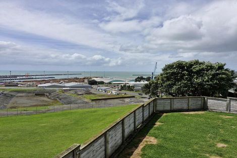 Photo of property in 11a Catherine Crescent, Moturoa, New Plymouth, 4310