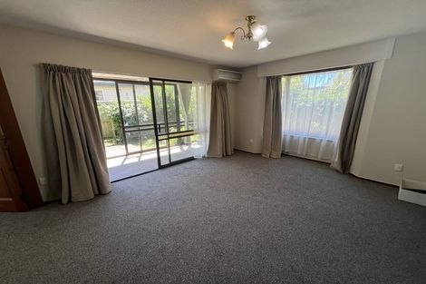 Photo of property in 262 Riccarton Road, Upper Riccarton, Christchurch, 8041