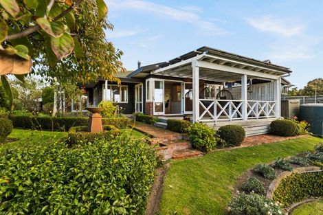 Photo of property in 1 Te Puna Place, Havelock North, 4130