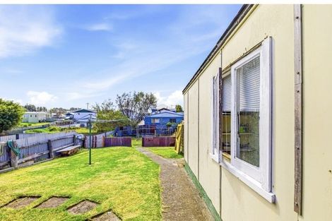 Photo of property in 25 Ruapehu Street, Castlecliff, Whanganui, 4501