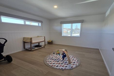 Photo of property in 9 Clyde Street, Ferndale, New Plymouth, 4310