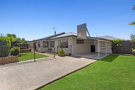 Photo of property in 5 Manoy Street, Motueka, 7120