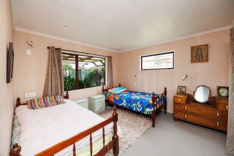 Photo of property in 14 Te Kiri Street, Himatangi Beach, Foxton, 4891