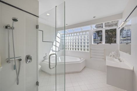 Photo of property in 13 Lighthouse Road, Bluff Hill, Napier, 4110