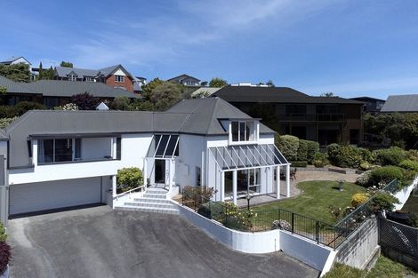 Photo of property in 17 Petworth Place, Westmorland, Christchurch, 8025