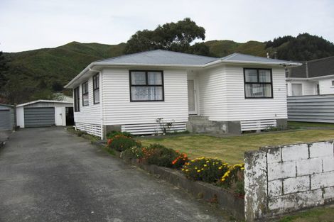Photo of property in 48 Frederick Street, Wainuiomata, Lower Hutt, 5014