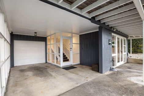 Photo of property in 84 Marine Parade, Mellons Bay, Auckland, 2014