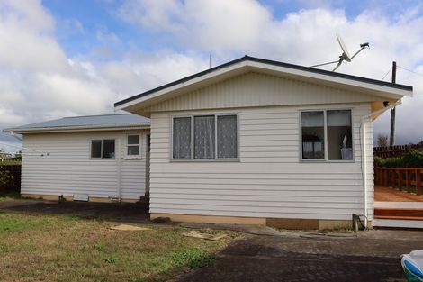 Photo of property in 203 Corbett Road, Paraite, New Plymouth, 4373