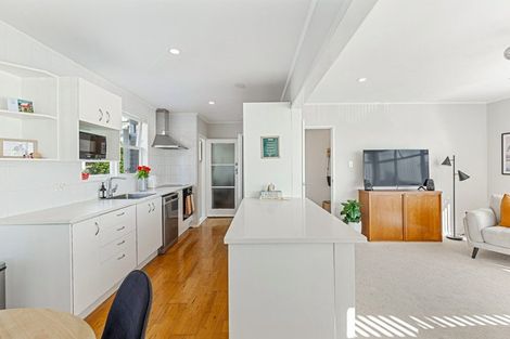 Photo of property in 39 Keegan Drive, Massey, Auckland, 0614