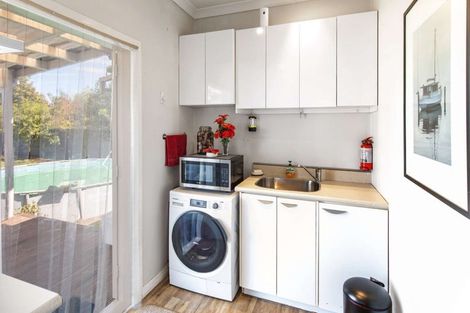 Photo of property in 25 Caffray Avenue, Aramoho, Whanganui, 4500