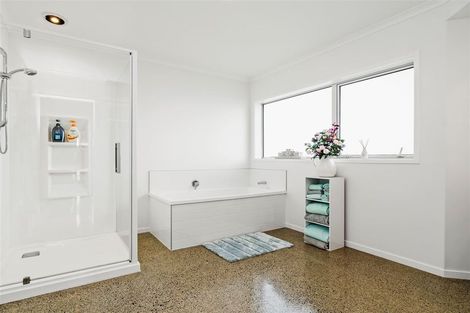 Photo of property in 8 Heartstone Place, Te Kamo, Kamo, 0185