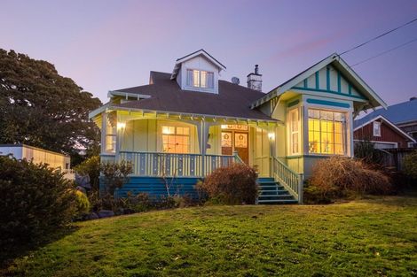 Photo of property in 21 Barrett Street, Westown, New Plymouth, 4310