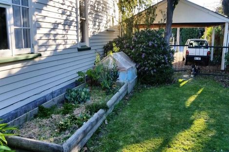 Photo of property in 90 Geraldine Street, Edgeware, Christchurch, 8013