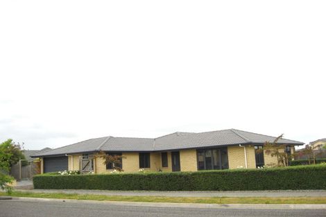 Photo of property in 16 Mahuri Street, Parklands, Christchurch, 8083