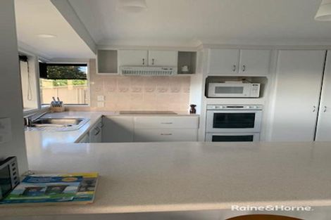 Photo of property in 18 Claridge Place, Mount Maunganui, 3116
