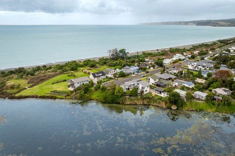 Photo of property in 17 Collison Terrace, Haumoana, 4102