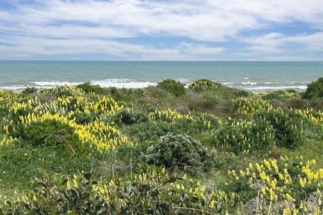 Photo of property in 7 Kent Avenue, Waitarere Beach, Levin, 5510