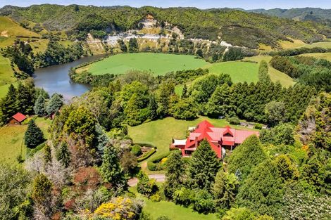 Photo of property in 505 Aorere Road, Ararata, Eltham, 4399