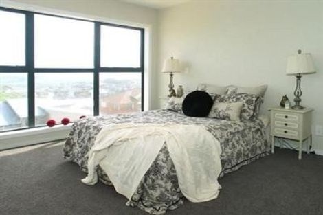 Photo of property in 9d2 Comber Place, Johnsonville, Wellington, 6037