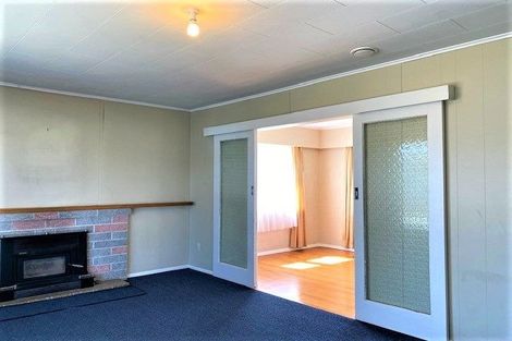 Photo of property in 62 Russell Road, Wainuiomata, Lower Hutt, 5014