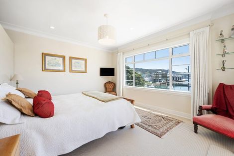 Photo of property in 90 Oriental Parade, Oriental Bay, Wellington, 6011