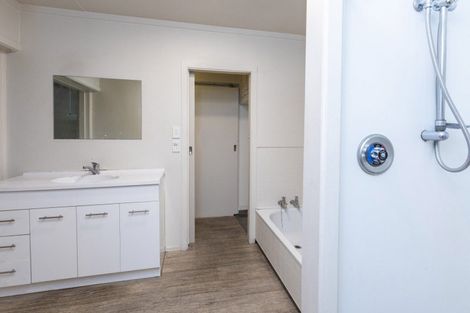 Photo of property in 28 Wharenui Road, Upper Riccarton, Christchurch, 8041