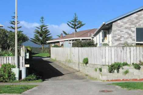 Photo of property in 34 Rutherford Drive, Waikanae Beach, Waikanae, 5036
