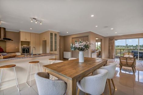 Photo of property in 6c Highfield Place, Highlands Park, New Plymouth, 4312