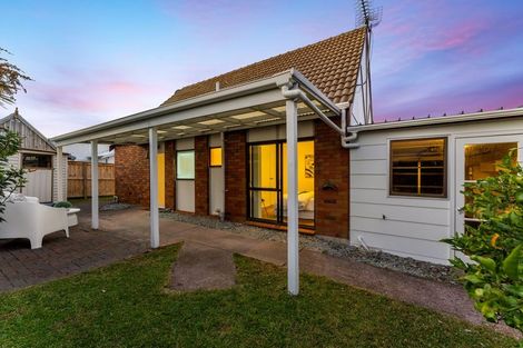 Photo of property in 3/5a Tobruk Crescent, Milford, Auckland, 0620